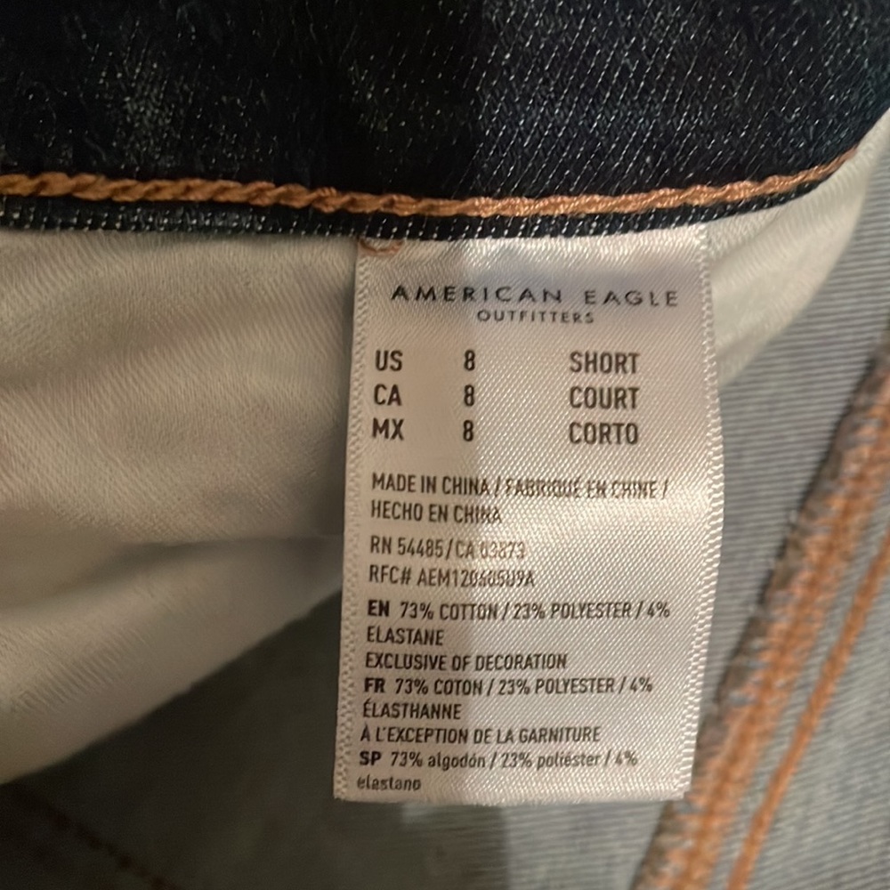 American Eagle Size 8 Stonewashed Distressed Short - image 3